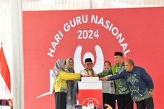 Mendikdasmen Meluncurkan Bulan Guru Nasional